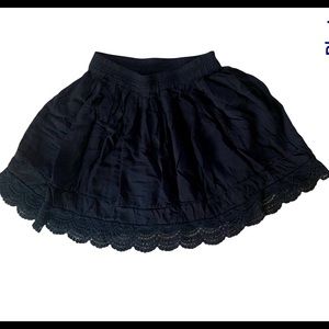 AEROPOSTALE Women Junior Small/P Black Mini short Flare Crochet trim Skirt